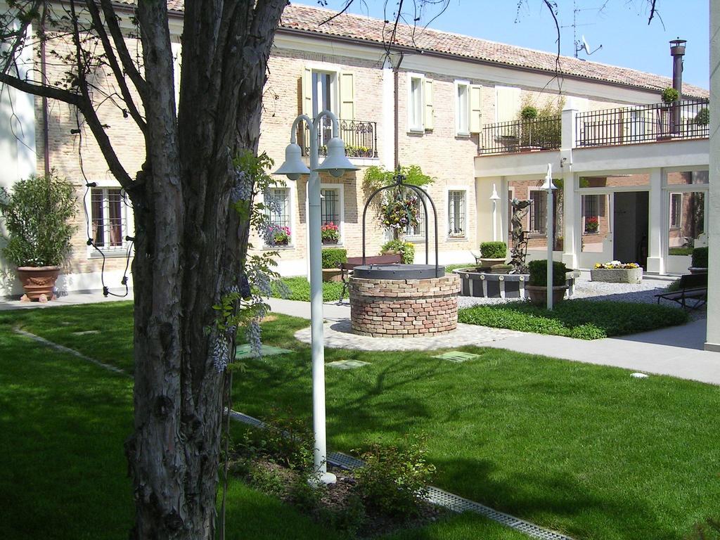 Relais Villa Roncuzzi Russi Екстериор снимка