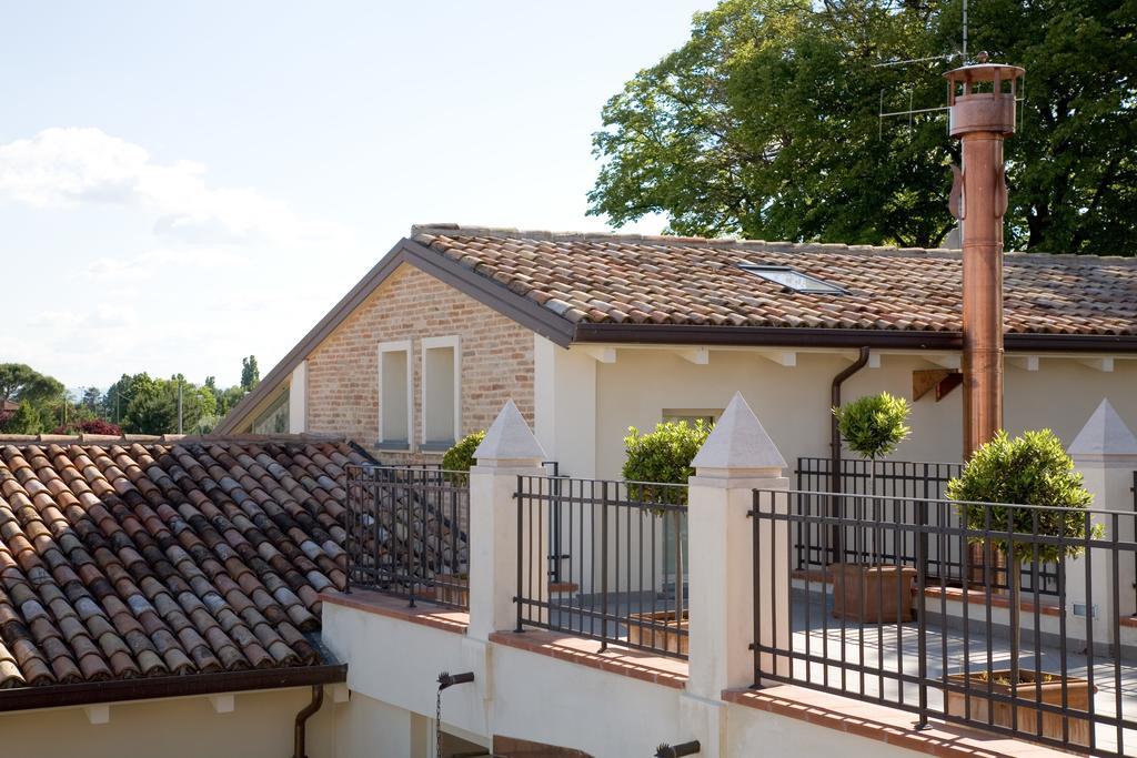 Relais Villa Roncuzzi Russi Екстериор снимка