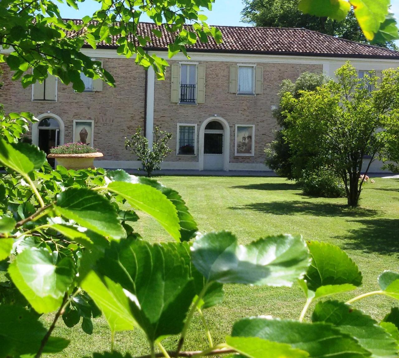 Relais Villa Roncuzzi Russi Екстериор снимка